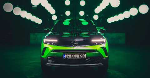 Opel'in B-SUV modeli Mokka, 1 yaşında