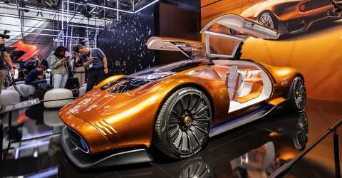 Mercedes-Benz  yeniliklerini sergiledi