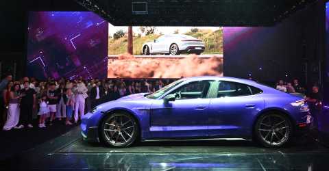 Yeni Porsche Taycan tanıtıldı